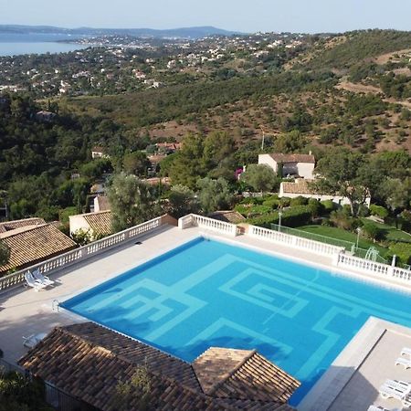 Les Issambres Appart 6 Pers Grande Terrasse Superbe Vue Mer Et Golfe De Saint Tropez, Piscine Exteriör bild