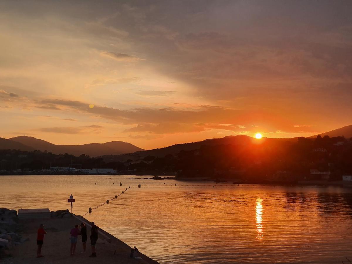 Les Issambres Appart 6 Pers Grande Terrasse Superbe Vue Mer Et Golfe De Saint Tropez, Piscine Exteriör bild